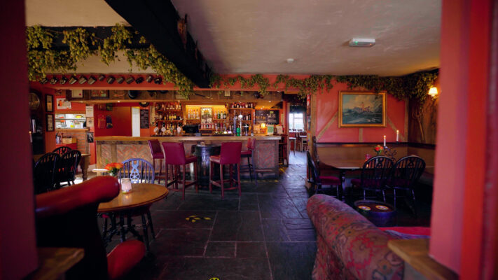 Oak Inn Bar
